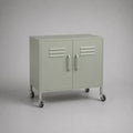 Armadio contenitore su ruote in acciaio verniciato a polvere 2 ante 80 x 40 x 75 cm colore verde salvia struttura rettangolare con maniglie metalliche